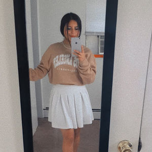 Meet your Posher, Isabel